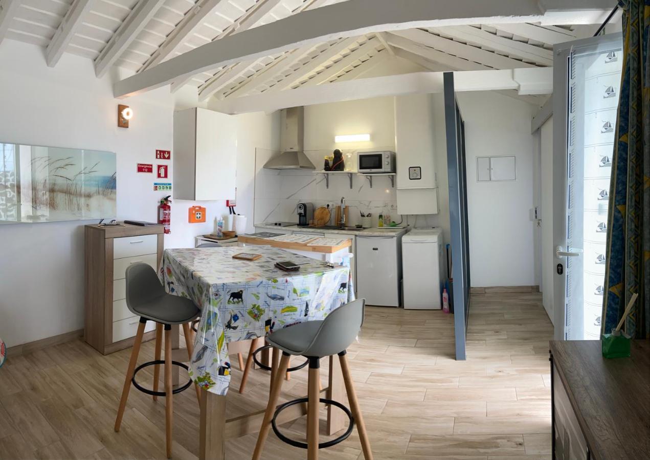 Moradia Terra Cha Sea View 1 To 4 Pers Villa Lomba  Екстериор снимка